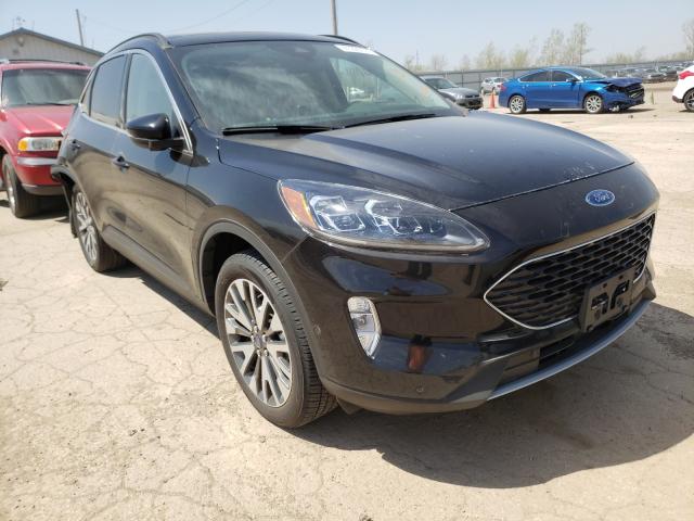 Ford Escape tit (2020)