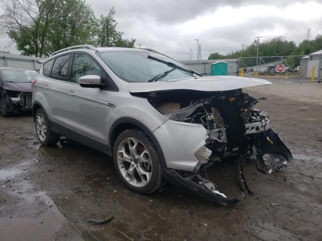 Ford Escape tit (2014)