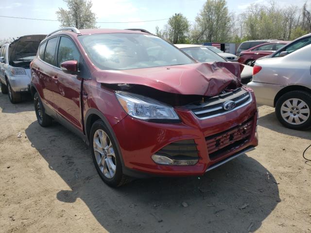 Ford Escape tit (2016)