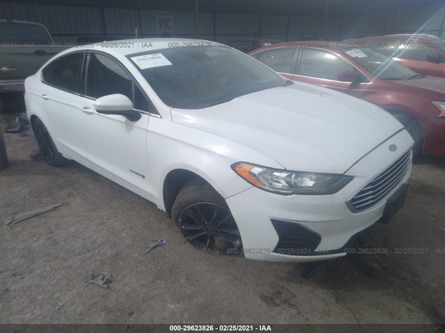 Ford Fusion hybrid (2019)