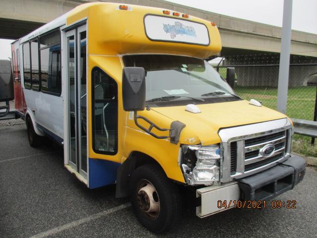 Ford Econoline (2010)