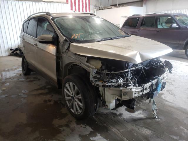 Ford Escape tit (2017)