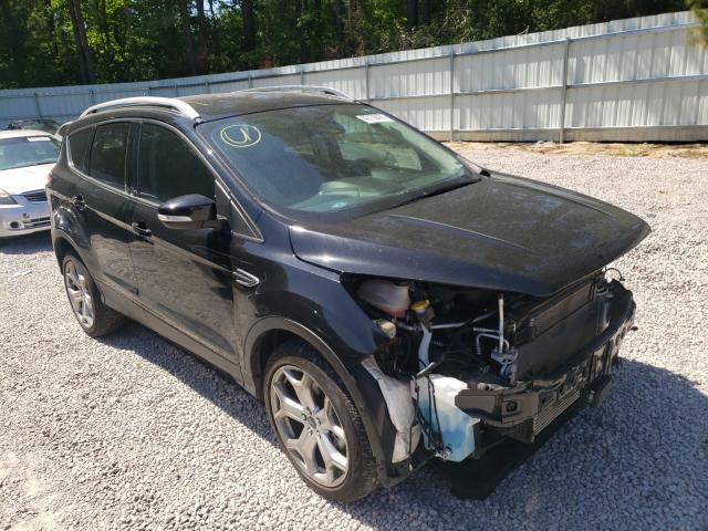 Ford Escape tit (2017)