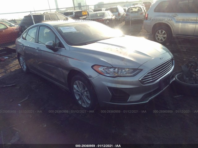 Ford Fusion hybrid (2020)