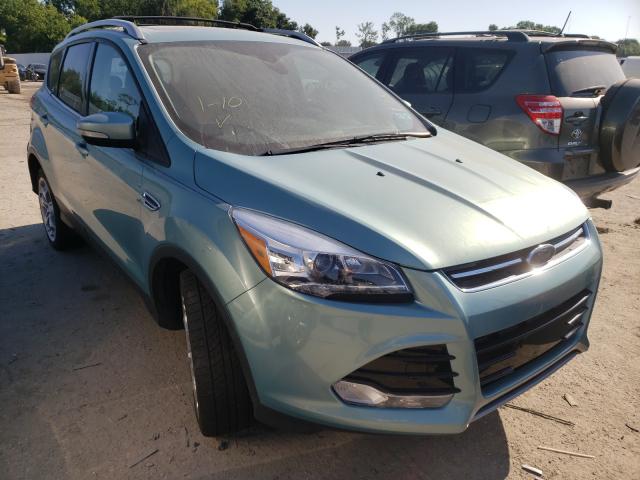 Ford Escape tit (2013)