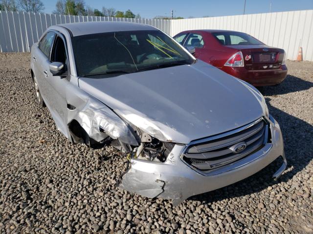 Ford Taurus sel (2013)