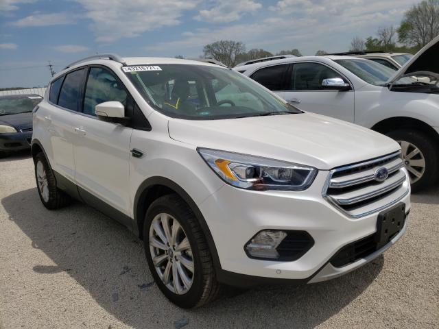 Ford Escape tit (2018)