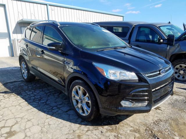 Ford Escape tit (2016)