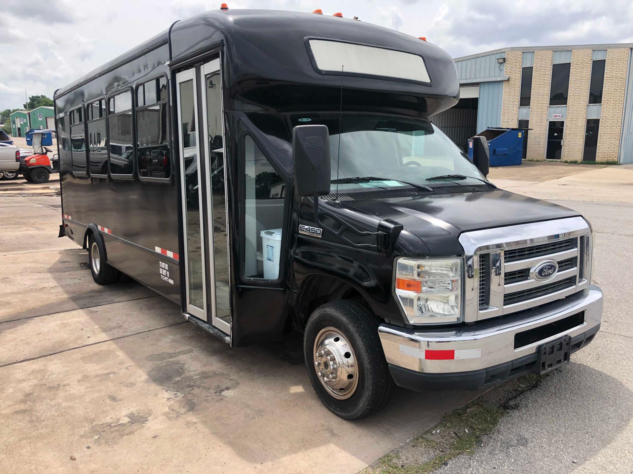 Ford Econoline (2010)