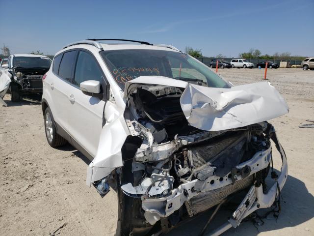 Ford Escape tit (2014)