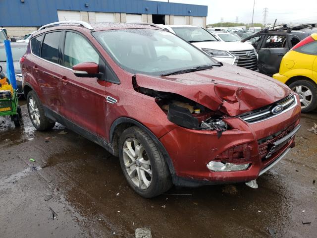 Ford Escape tit (2016)