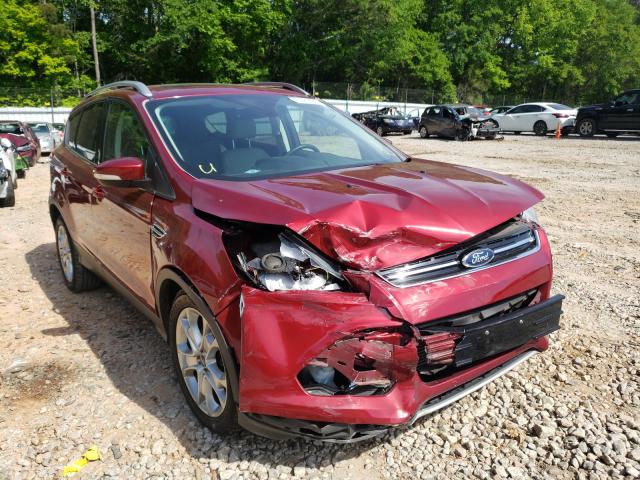 Ford Escape tit (2016)