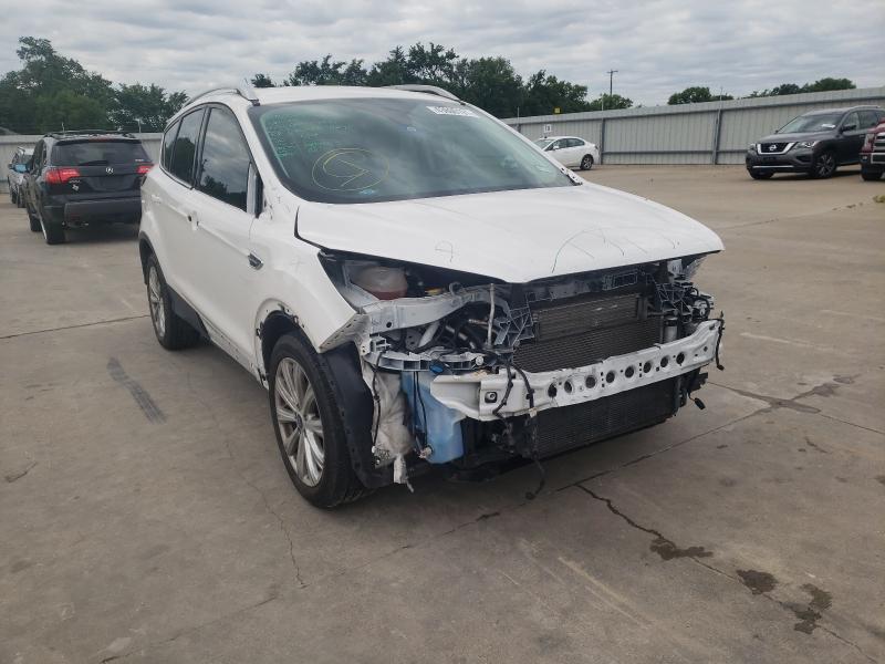 Ford Escape tit (2017)