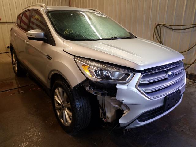 Ford Escape tit (2017)