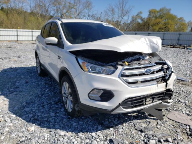 Ford Escape tit (2017)