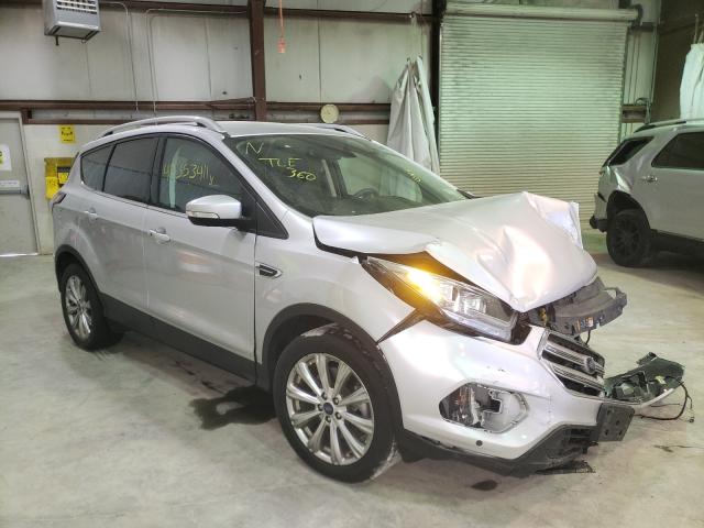 Ford Escape tit (2018)