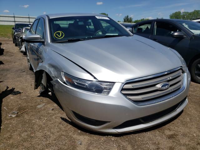 Ford Taurus sel (2015)