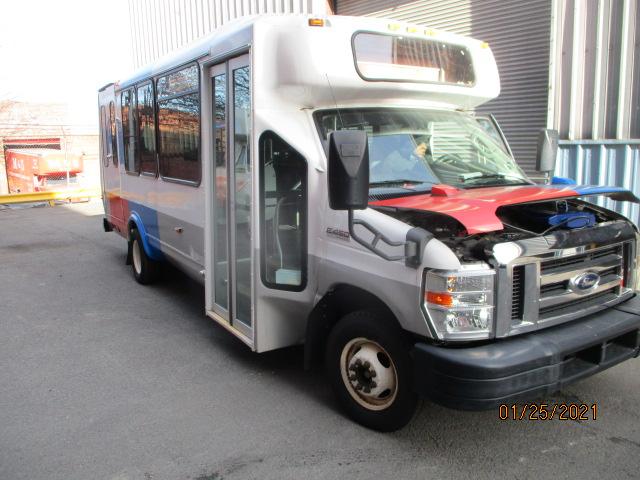 Ford Econoline (2013)