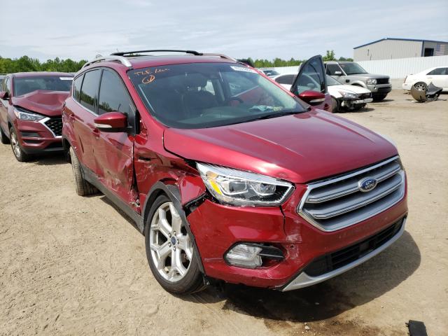 Ford Escape tit (2017)
