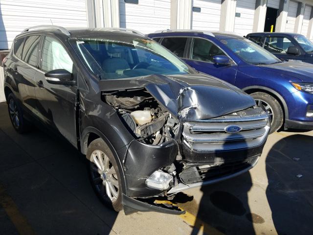 Ford Escape tit (2017)