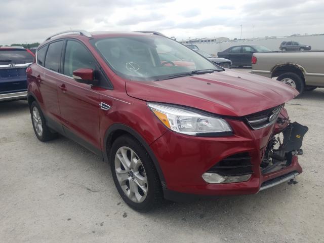 Ford Escape tit (2015)