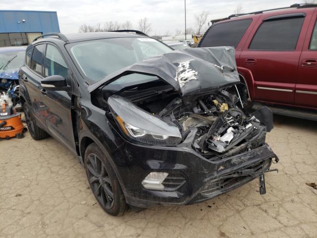 Ford Escape tit (2017)
