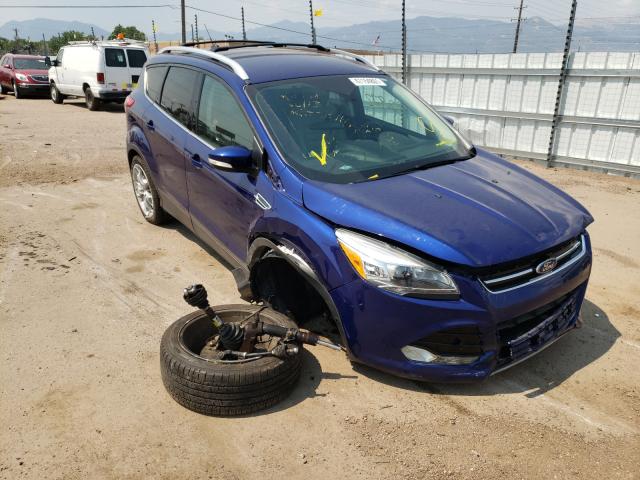 Ford Escape tit (2015)