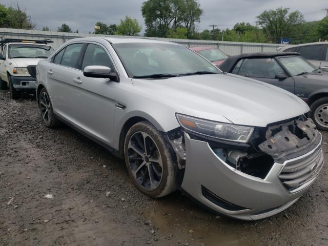 Ford Taurus sel (2015)