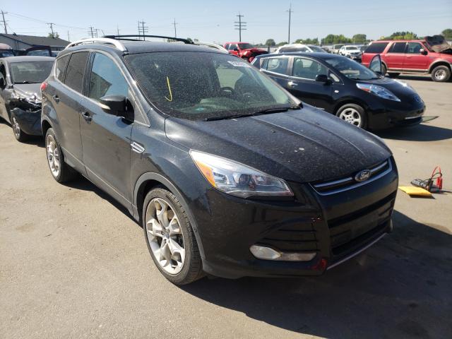 Ford Escape tit (2015)