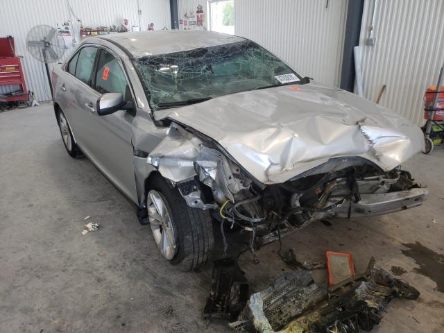 Ford Taurus sel (2015)