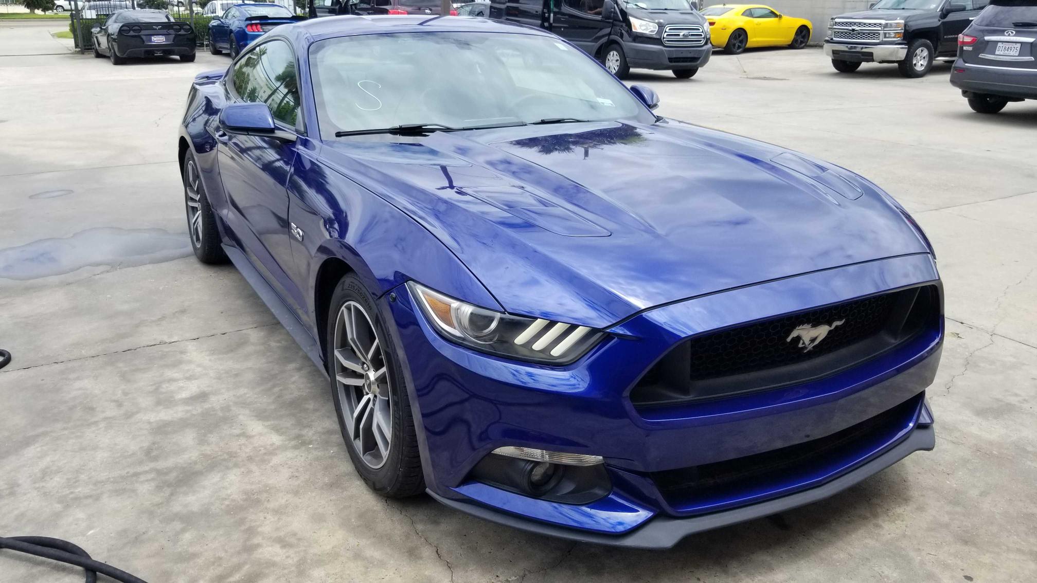 Ford Mustang gt (2015)