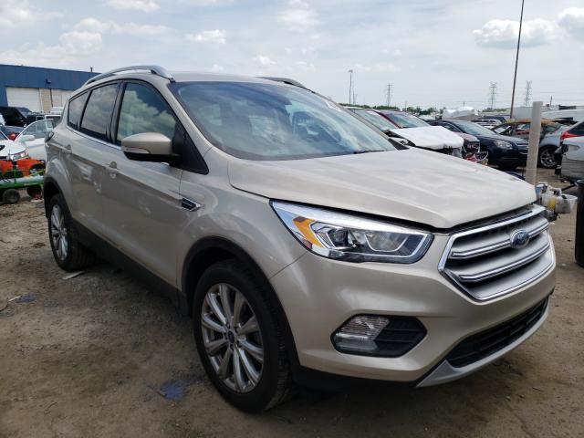 Ford Escape tit (2017)