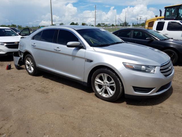 Ford Taurus sel (2015)