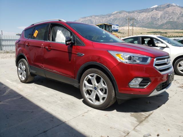 Ford Escape tit (2019)