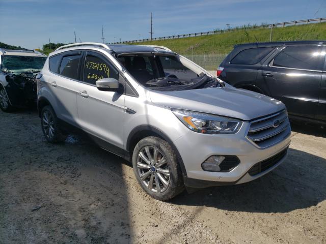 Ford Escape tit (2017)