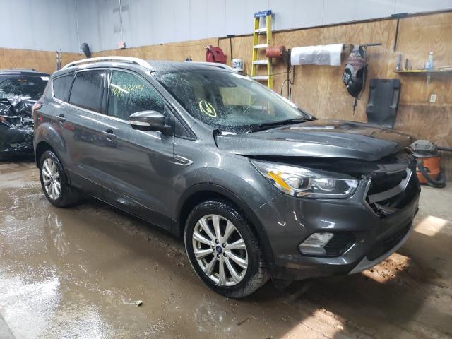 Ford Escape tit (2017)