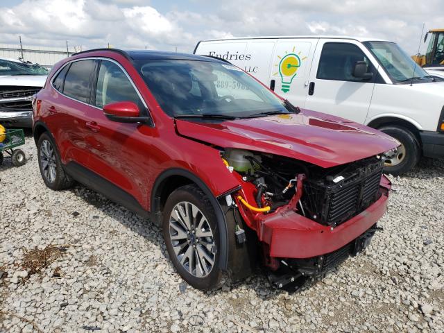 Ford Escape tit (2020)