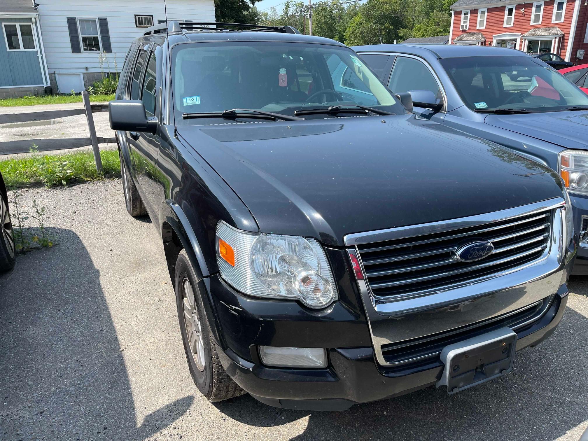 Ford Explorer x (2010)