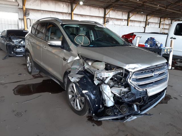 Ford Escape tit (2017)