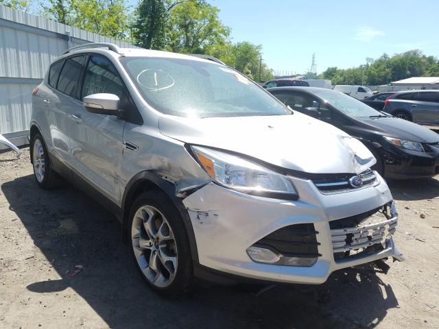 Ford Escape tit (2014)