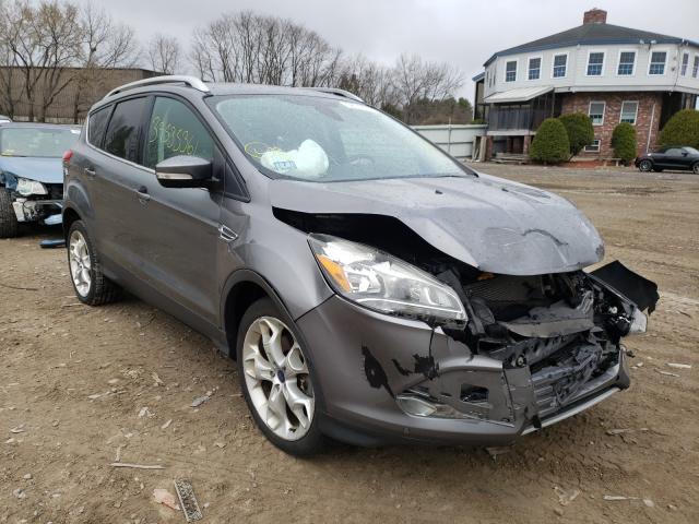 Ford Escape tit (2014)