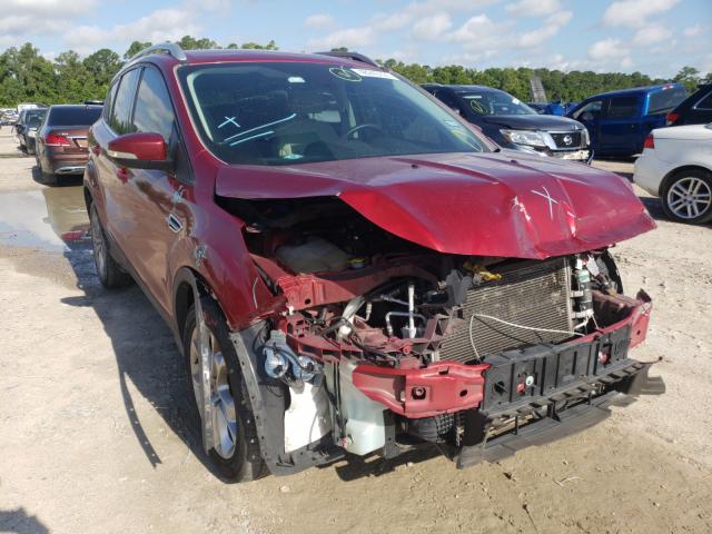 Ford Escape tit (2016)