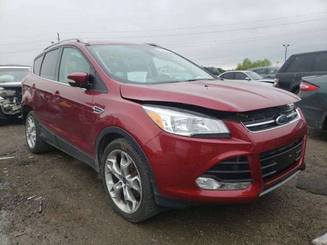 Ford Escape tit (2015)