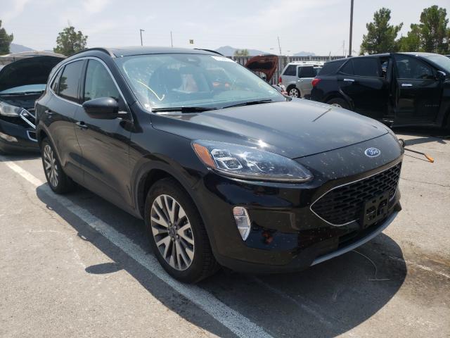 Ford Escape tit (2021)