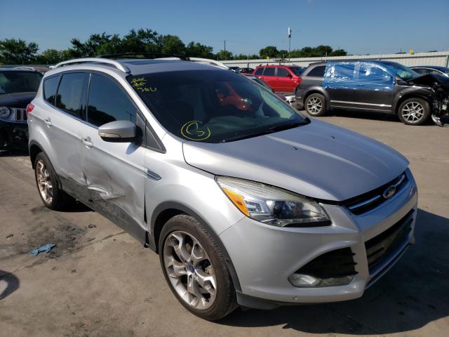 Ford Escape tit (2013)