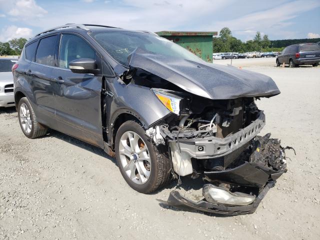 Ford Escape tit (2014)