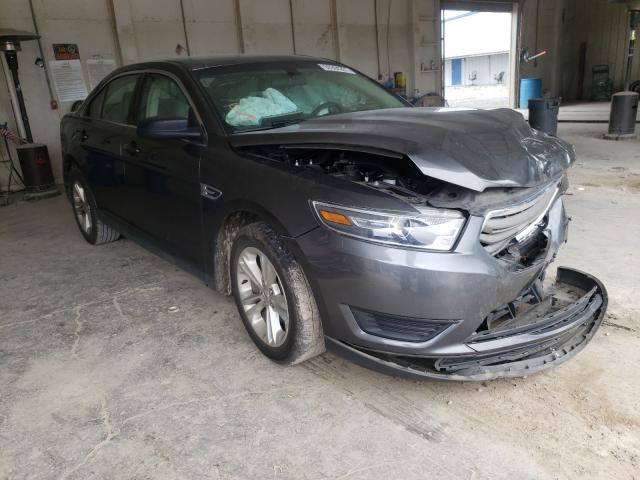 Ford Taurus se (2018)