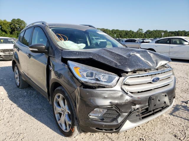 Ford Escape tit (2019)