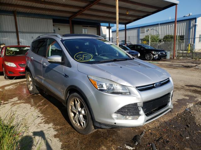 Ford Escape tit (2013)