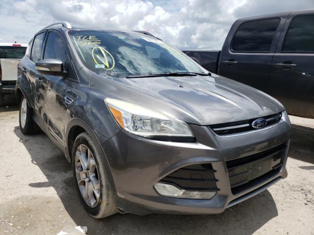 Ford Escape tit (2014)